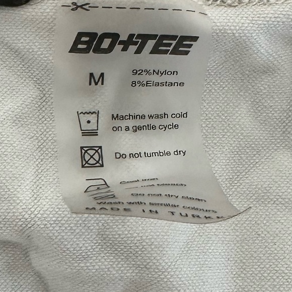 BO + TEE UPRIGHT TOP IN IVORY SIZE MEDIUM - Picture 3 of 3